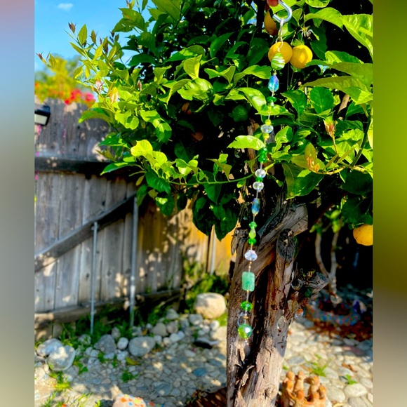 Green crystal Sun Catcher - Picture 3 of 13